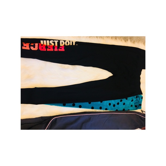 ❗️SOLD❗️✅4 SWEATPANTS✅ - Picture 4 of 8